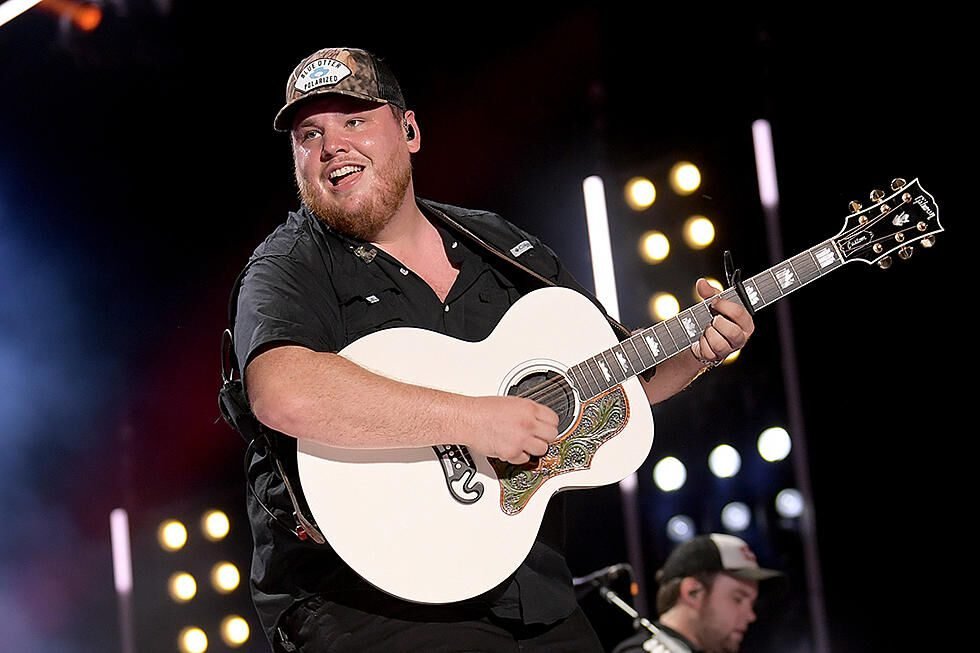 DJ Mix – Best Of Luke Combs Songs Mixtape